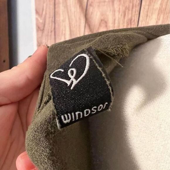 Windsor Jeweled Short Forest Green Dress Medium *read description* - Picture 3 of 8